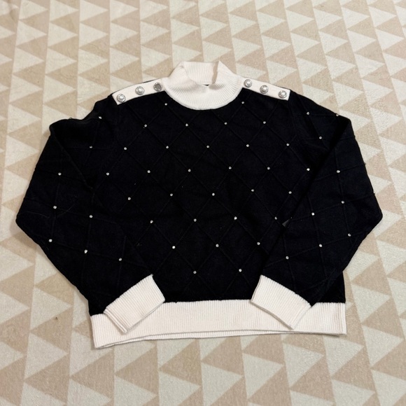 KARL LAGERFELD PARIS
Women's Mock Neck Long Sleeve Sweater - Picture 5 of 6